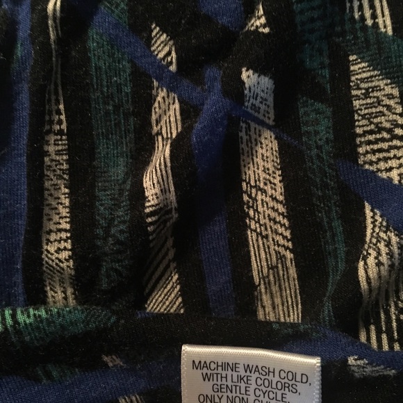 Dana Buchman stylish colorful design top - Picture 6 of 7